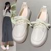 Подошва из говяжьих сухожилий простая мягкая поверхность мягкая подошва маленькие кожаные туфли женские осенние новые корейские версии универсальные на шнуровке повседневные одинарные туфли