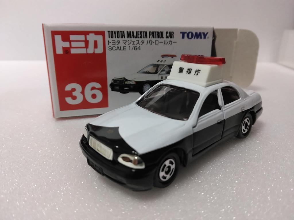 Tomica No. 36 1/64 Toyota Majesta Patrol Car, Black and White