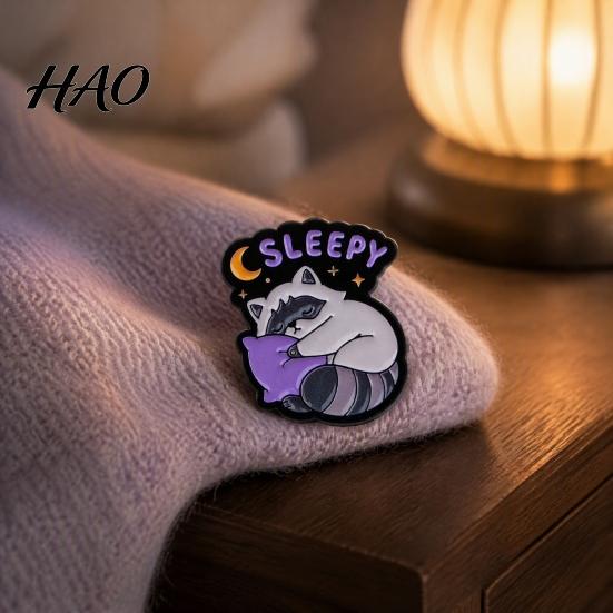 Artistic Raccoon Pin Cartoon Brooch Pin, Animal Decorative Enamel Badge, Alloy Easy to Use Lapel Pins for Jackets Backpacks Hats Scarves