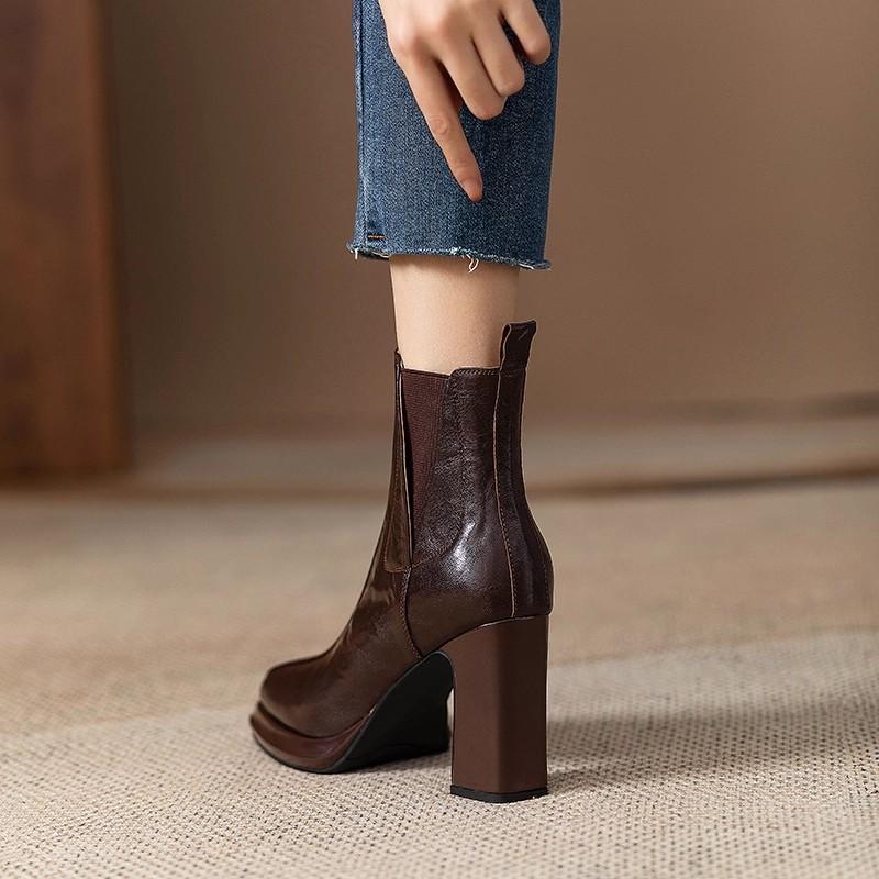 Водонепроницаемые Тайваньские Модные Ботильоны на Высоком Каблуке Женские 2025 Осень Новые Массивный Каблук Эластичные Челси Короткие Ботильоны Коричневые Женские Ботильоны