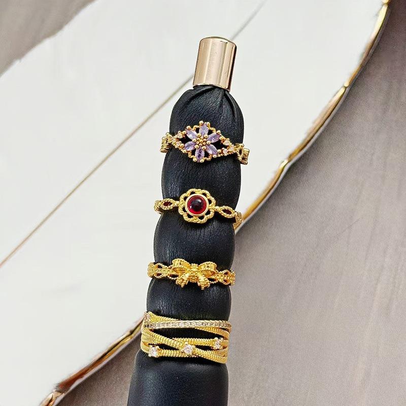 Medieval Old Money Wind Stacked Zircon Personality Geometric Ring Light Luxury Niche High-End Ring Woman