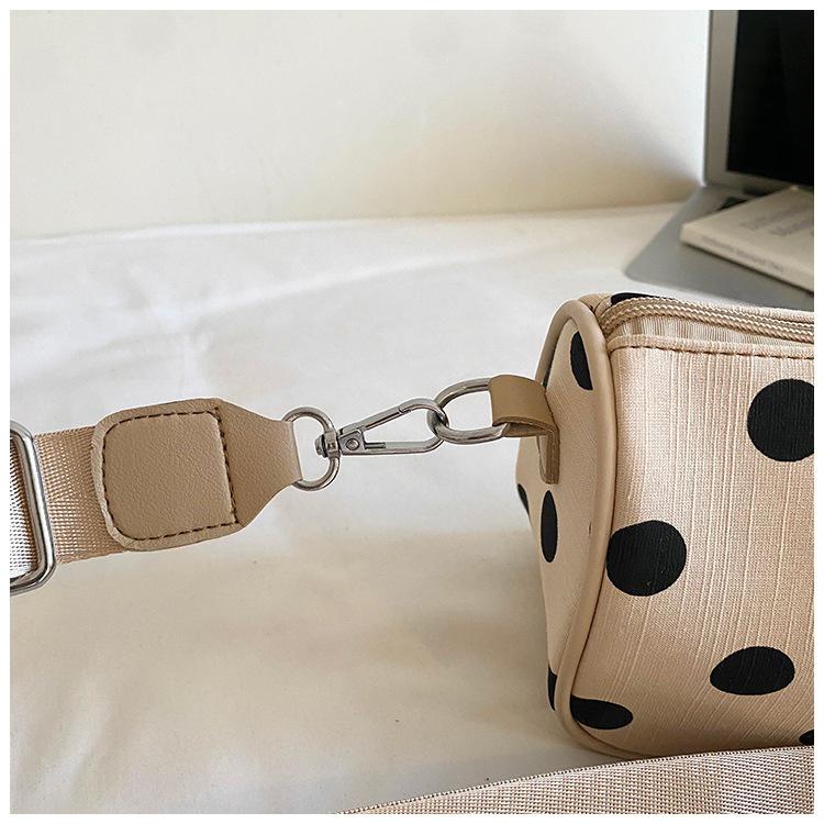 2026 Summer Polka Dot Single Shoulder Underarm Pillow Bag - High-End Korean Style Women's Handbag