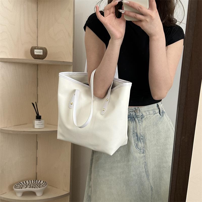 Ретро Высокая ценность Большая вместимость Подмышечная сумка-тоут Женская сумка Новая Модная Нишевая На одно плечо Сумка для поездок на работу