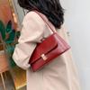 High Quality Vintage Red Shoulder Bag Women's Spring Popular New Handbag Korean Wedding Bride Design Sense Underarm Bag
