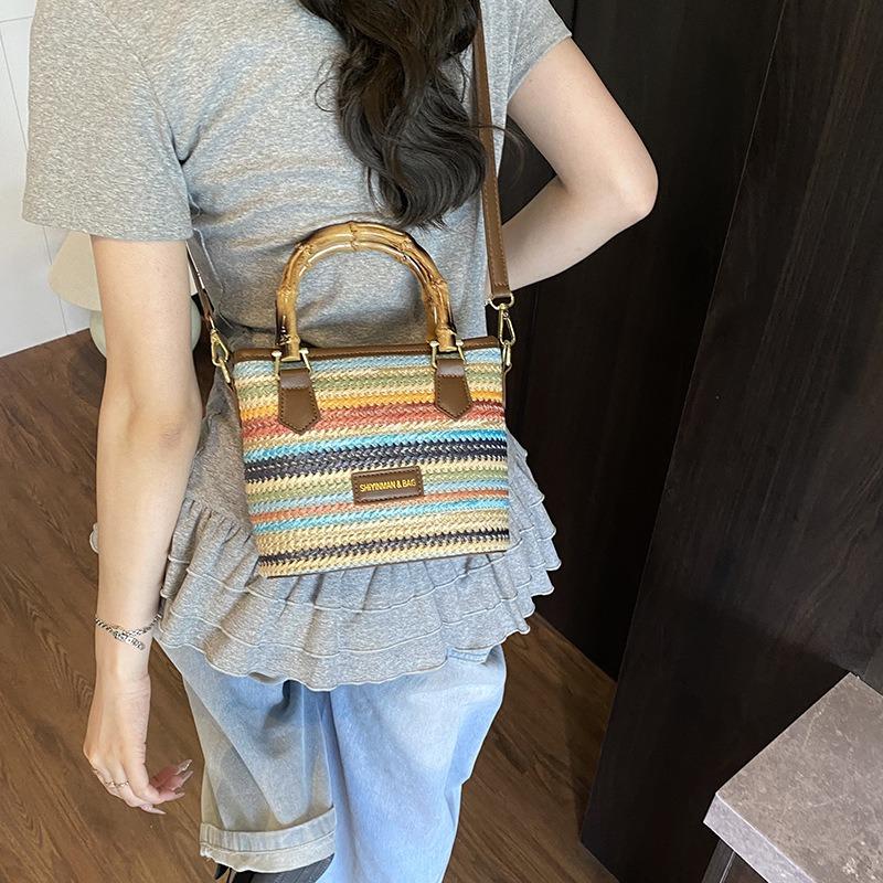 New Summer Straw Bag Fashion Portable Bucket Bag Woven Bag Seaside Beach Bag