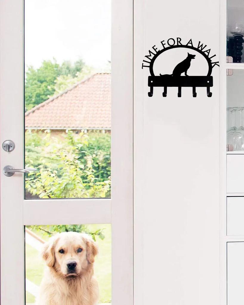 1pc German Shepherd Sitting Time for a Walk Key Rack Dog Leash Hanger Metal Wall Art for Functional Decor
