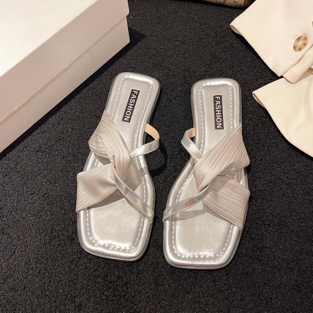 Мода Мода Женские тапочки Лето 2024 Новые Chinelos Feminino Корейские Повседневные Пляжные Праздничные Шлепанцы Сандалии На плоской подошве Слипоны Обувь