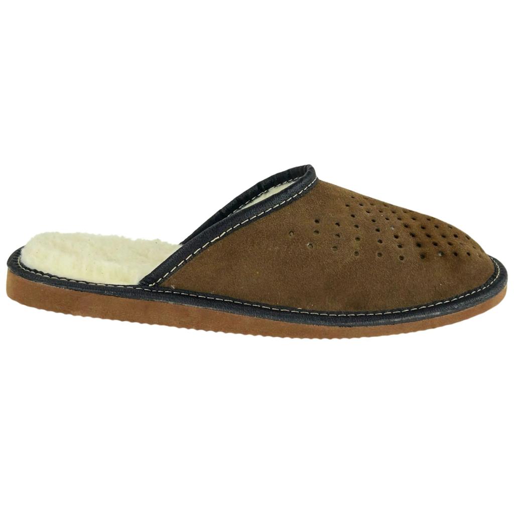 Brown men's insulated slippers. Comfortable men's house slippers 40