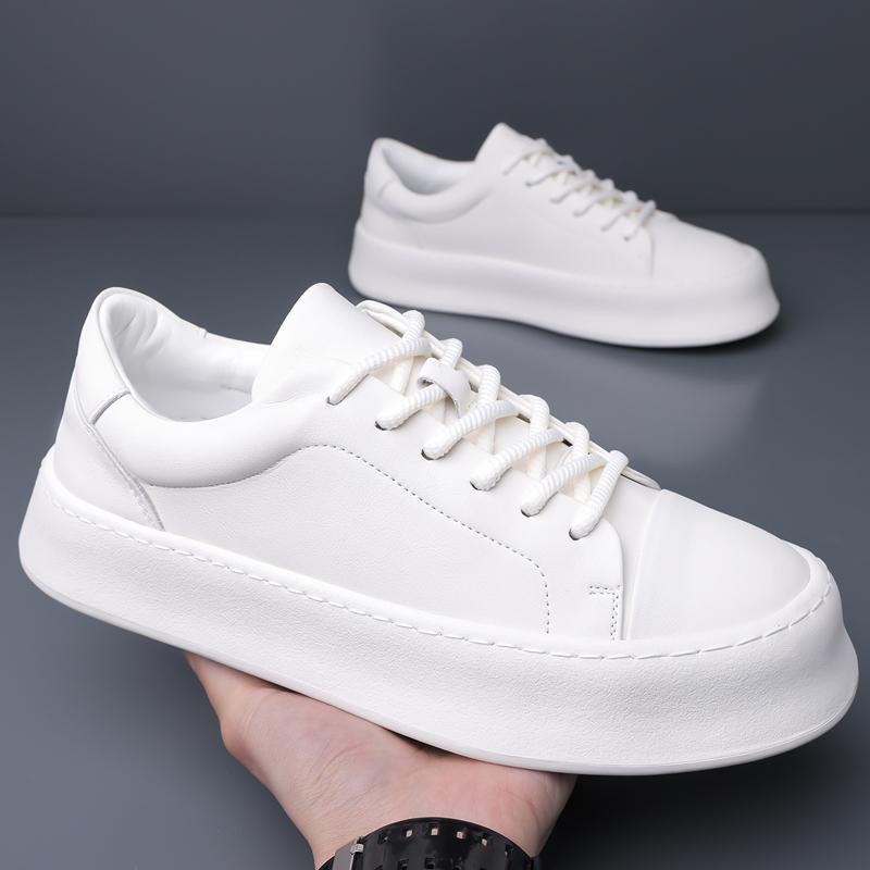 Fashion Comfortable Casual Skateboard Shoes Men Solid Leisure Sneakers Non-Slip Lightweight Male Walking Shoes All-match New Men Shoes