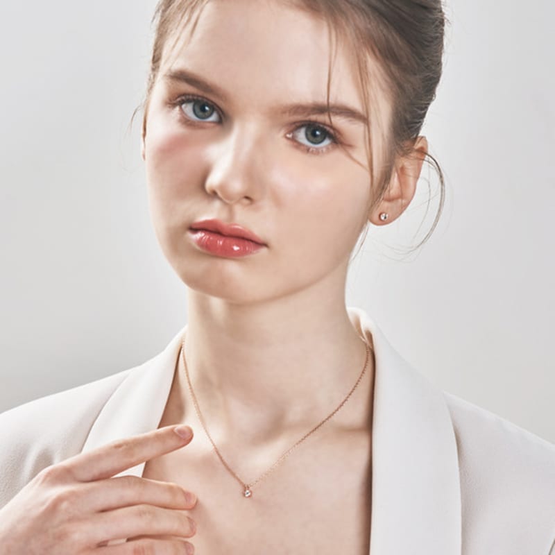 Ювелирные изделия ELLE [Elle Jewelry] Солитерный камень 1-компонентное, 3-компонентное, 5-компонентное колье ELBRNN221