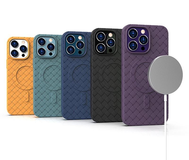 Woven MagSafe Case for iPhone 15 Pro Max - Purple by Hurtel