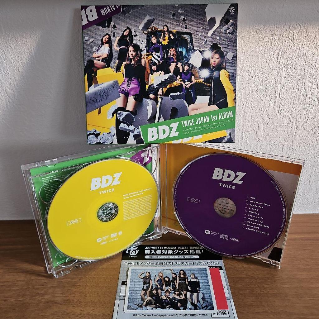 [USED] TWICE CD DVD