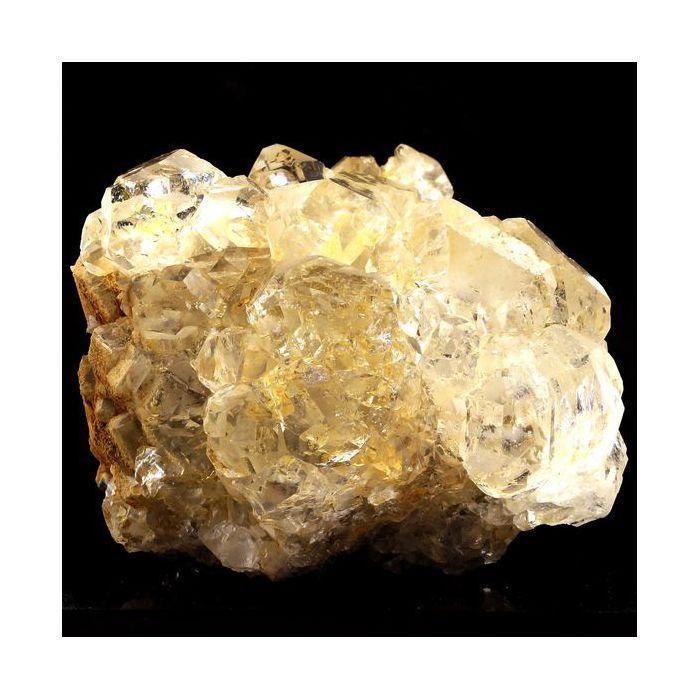 Pierres et Minéraux. Fluorite + Quartz. 3228.0 ct. Nikolaevskiy Mine, Dal'negorsk, Russie.