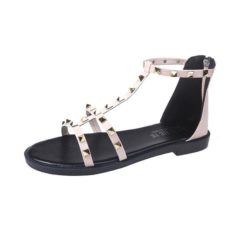 Сандалии женские корейские летние туфли с заклепками модные универсальные римские туфли на плоской подошве сандалии тапочки