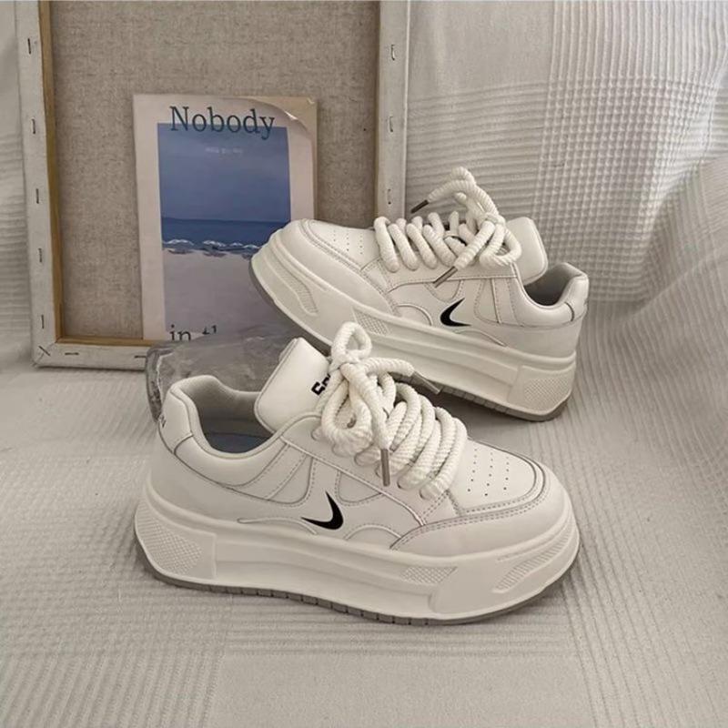 Белые женские кроссовки на платформе, осенние, на шнуровке, с толстой подошвой, для бега, женские, из искусственной кожи, дышащие, для ходьбы, женские