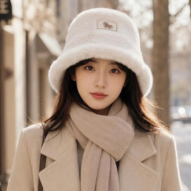 Winter thickened warm bucket hat cloth label pony basin hat soft waxy skin-friendly hat women's windproof plush hat