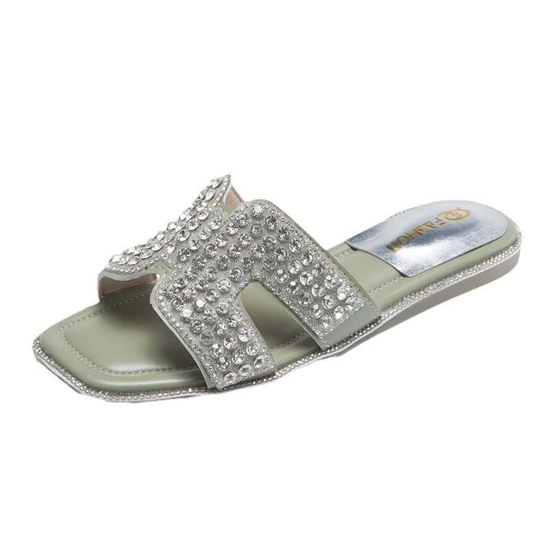 Тапочки на плоской подошве женские новинка 2025 года односложные стразы летняя одежда универсальные модные пляжные сандалии тапочки на плоской подошве