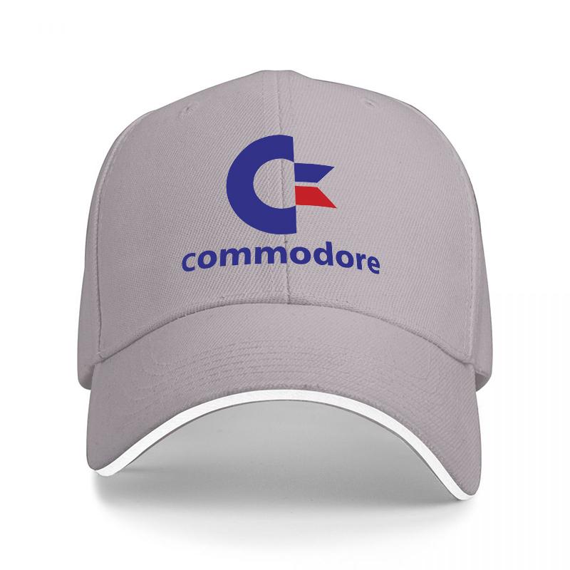 Кепка с логотипом Commodore Классическая черная кепка с сине-красным гербом Стильный дизайн для фанатов и повседневной носки