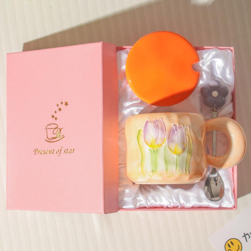 Высокоценная чашка-тюльпан в стиле инс для девочек, милая керамическая кружка с крышкой и ложкой, парная, для дома, для кофе