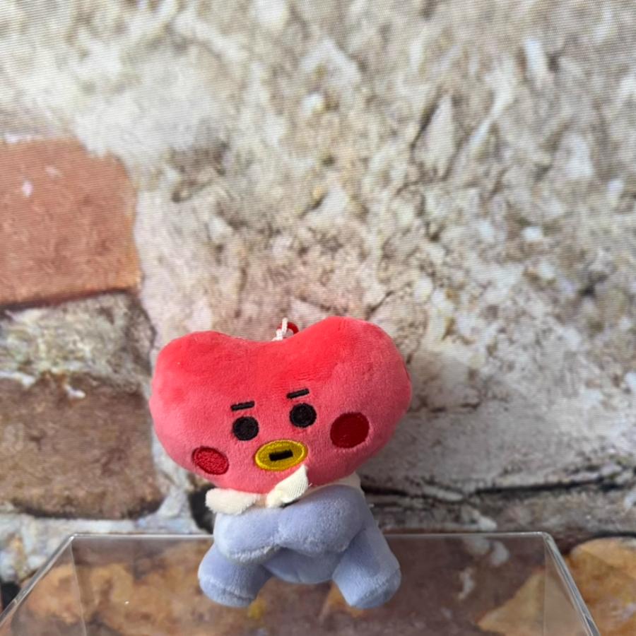 Прочная плюшевая кукла BT21 KPOP Аниме Сидячая кукла Украшение для рабочего стола Кукла-орнамент Коллекция фанатов ARMY Подарки на день рождения Подарки для пары
