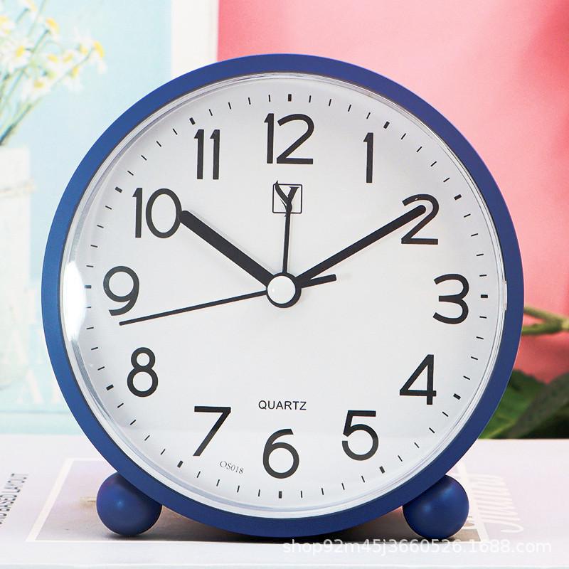 Бесшумный будильник с крупными символами для студентов, дома или спальни.