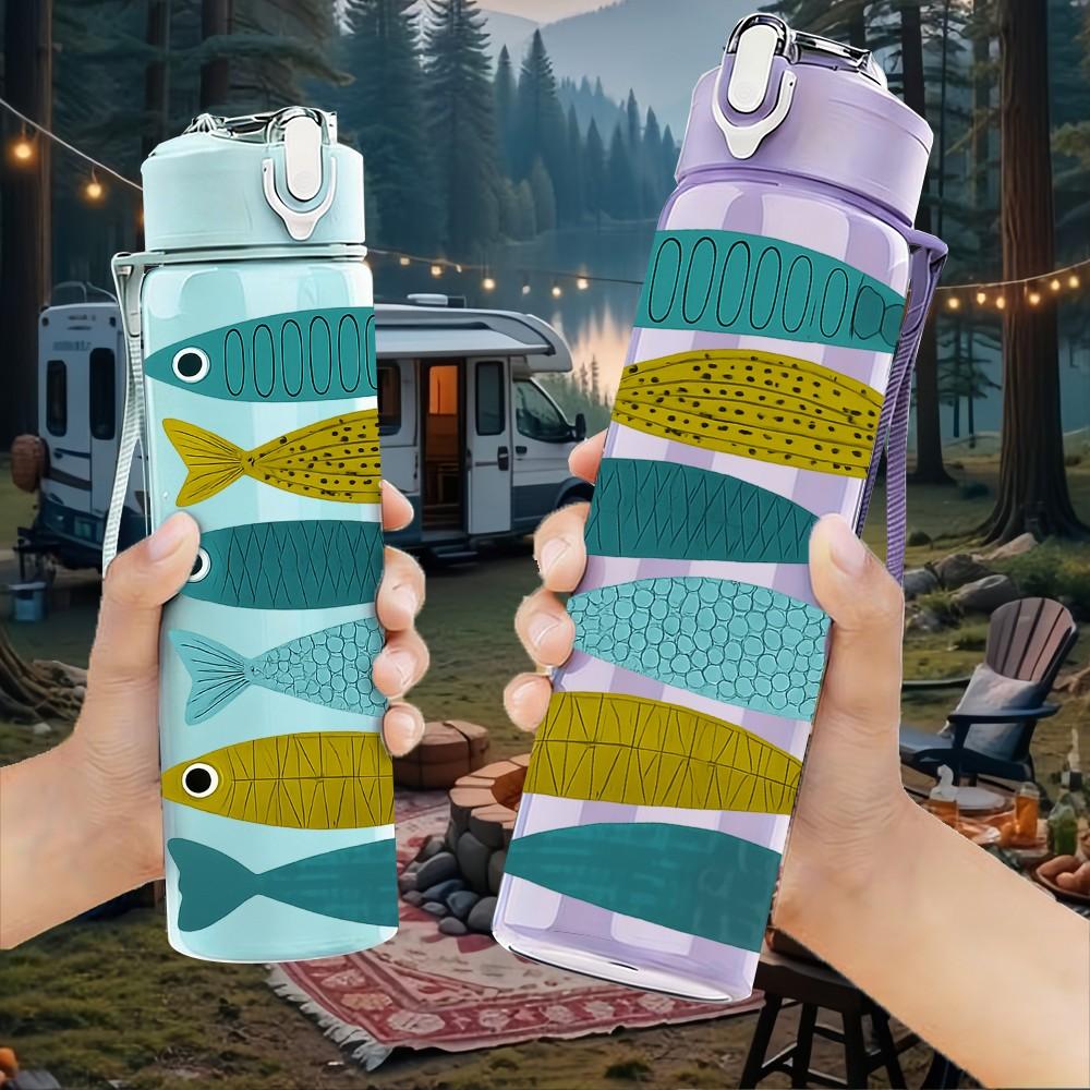 1PC Stacked Multicolor Fish Pattern 750ml Color Plastic Sports Water Bottle Leakproof Flip Straw Lid Suitable for Sports Office Home Use