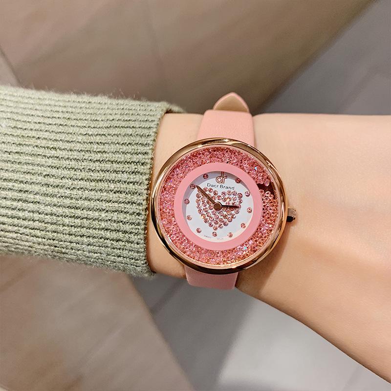 Новые женские часы Ins Fashion Quicksand женские кварцевые часы Heart-shaped Diamond Водонепроницаемые женские часы с ремешком