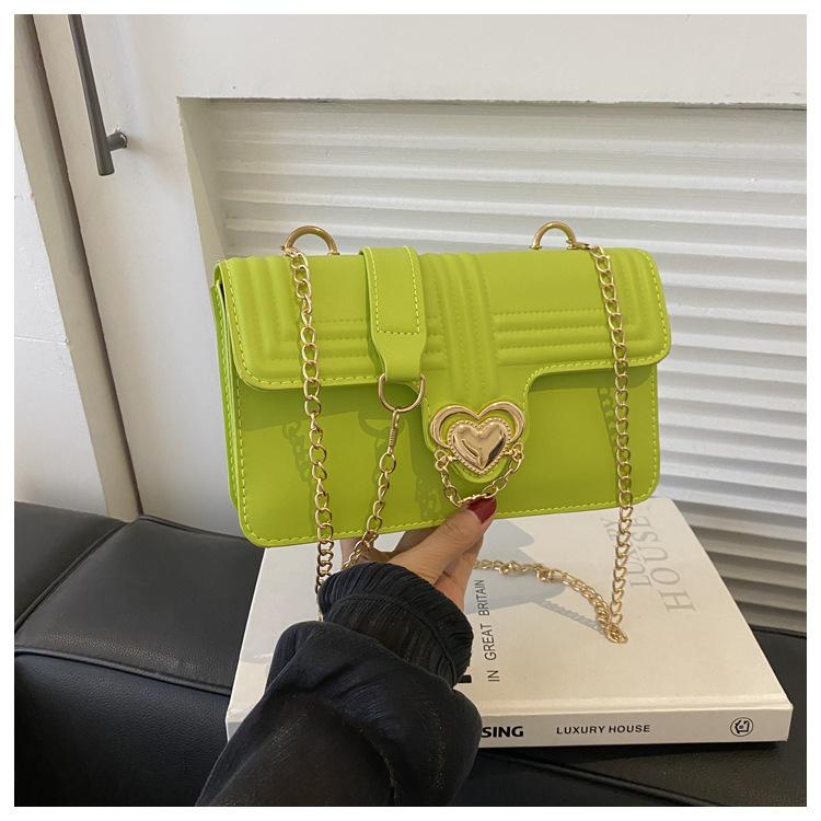 Женская сумка Маленькая квадратная сумка Love Chain Сумка через плечо Сумка-мессенджер в иностранном стиле Модные аксессуары Женская сумка