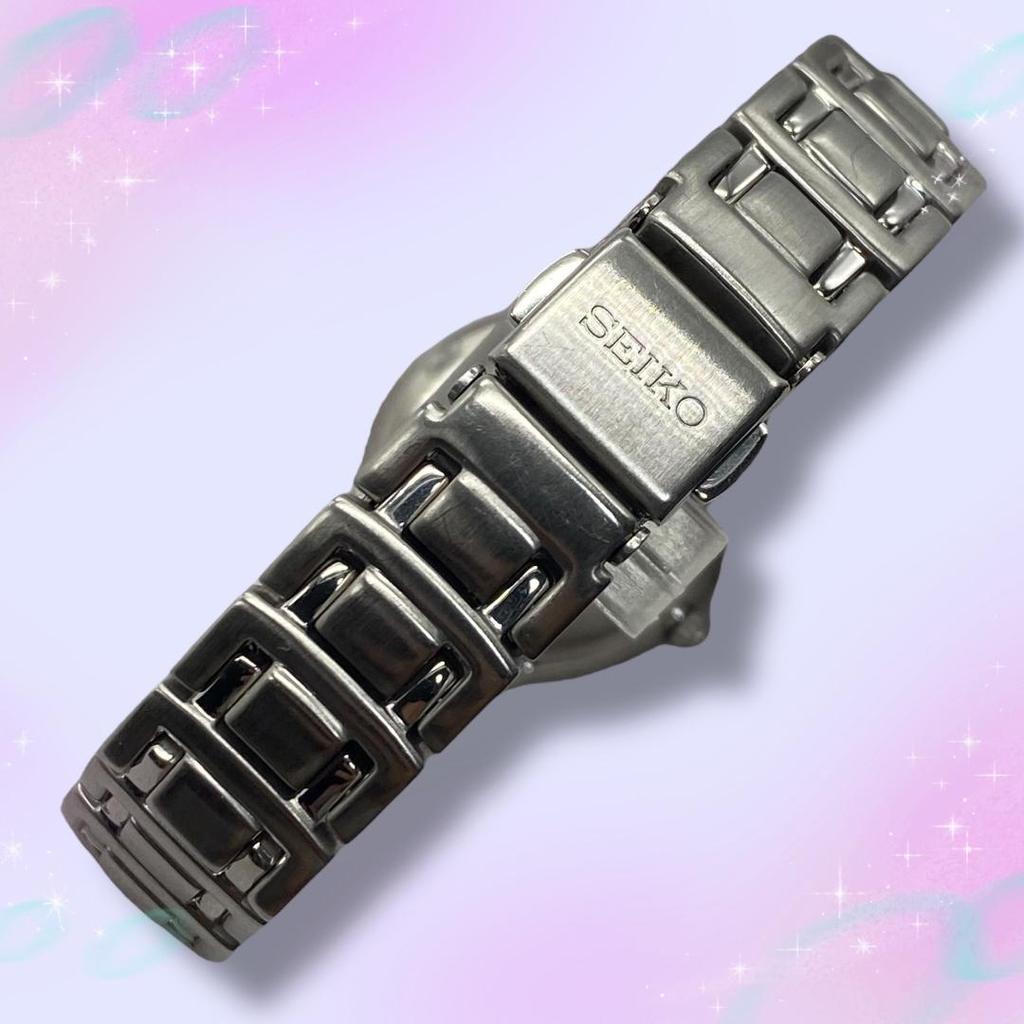 [USED] Seiko Women's Waterproof Quartz Watch with White Dial (Working)