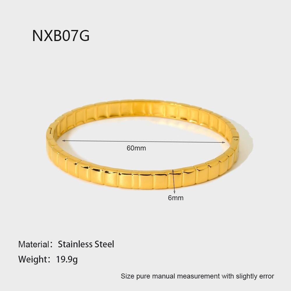 European and American plated 18k gold geometric square bracelet female design sense stainless steel waterproof light luxury jewelry female