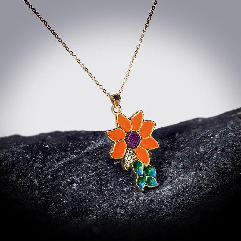 Classic Multicolor Sun Flower Pendant Lady Necklace for Jewelry Sweater Chain Handmade Enamel Lady Jewelry Luxury