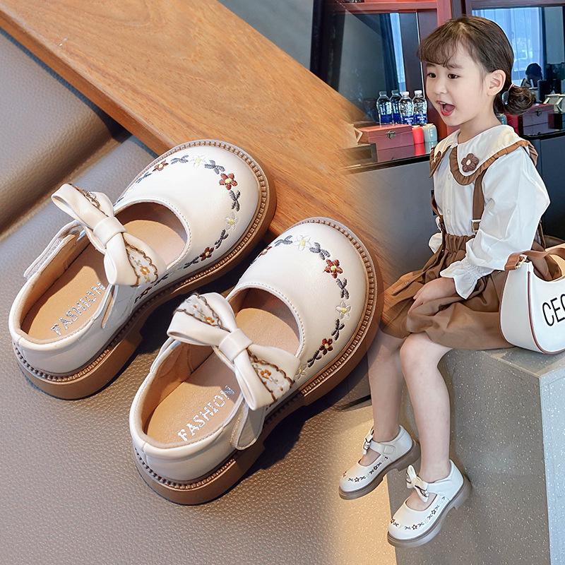 Повседневные низкие кеды для девочек - осень 2023 г., новый стиль, мягкая нескользящая подошва, модная спортивная обувь для маленьких девочек