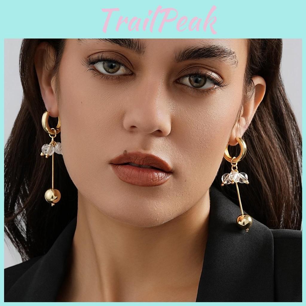 Fashionable Geometric Alloy Earrings For Women In Chic Gold Plated Finish