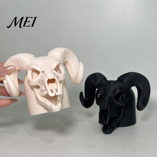 Exaggerated Horn Hitch Design Cover Cap for The Trailer Coupling, 3D Printed Ram Skull Unique Accessory Cover, Black/White Bone Truck, Recreational