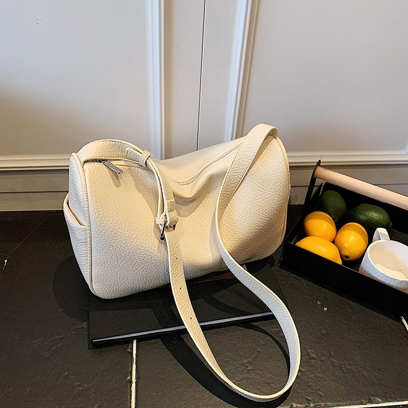 2025 ретро сумка простая однотонная сумка подмышку женская повседневная свежая и модная сумка на плечо женская сумка в зарубежном стиле маленькая сумка