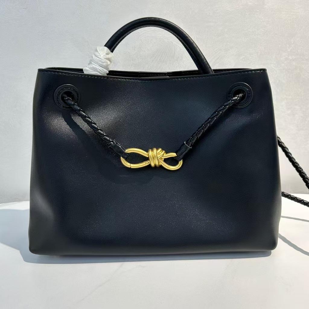 Women's 2025 New Texture Genuine Leather Large Capacity Tote Bag Women's Diagonal Cross Commuter Bow Single Shoulder Handbag
