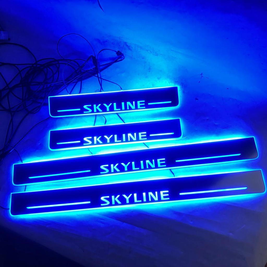 Комплект из 4 динамических светодиодных накладок на пороги SKYLINE