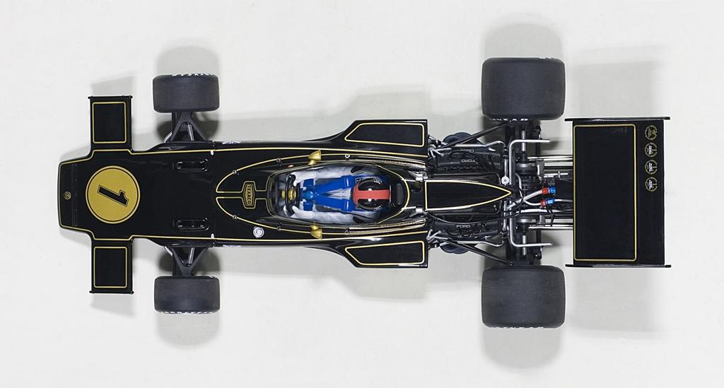 AUTOart Lotus 72E 1973 Emerson Fittipaldi Driver 1/18 #1 (with Figure)