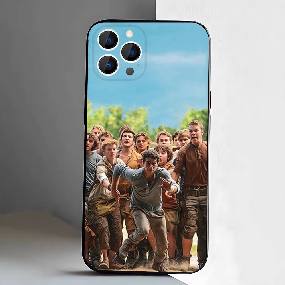 Чехол для телефона M-Maze R-Runner Для iPhone 17,16,15,14,13,12,Pro,Max,Plus,E,SE4,Air,Mini Черный Мягкая Коробка