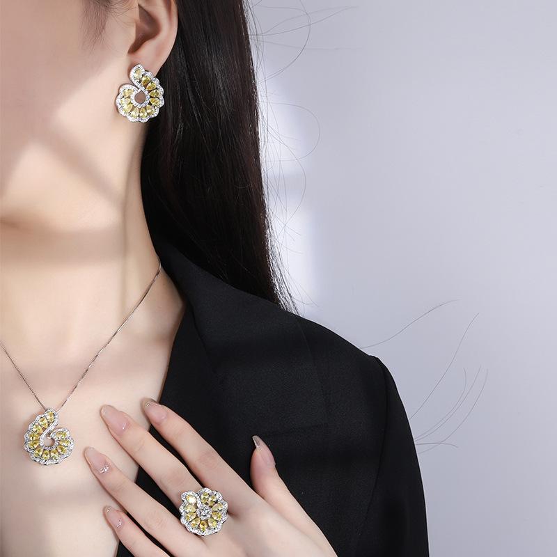 Jewelry Set S111 Silver Needle Earrings European and American Simulation Jewelry Accessories Set Golden Diamond Necklace Zircon Ring