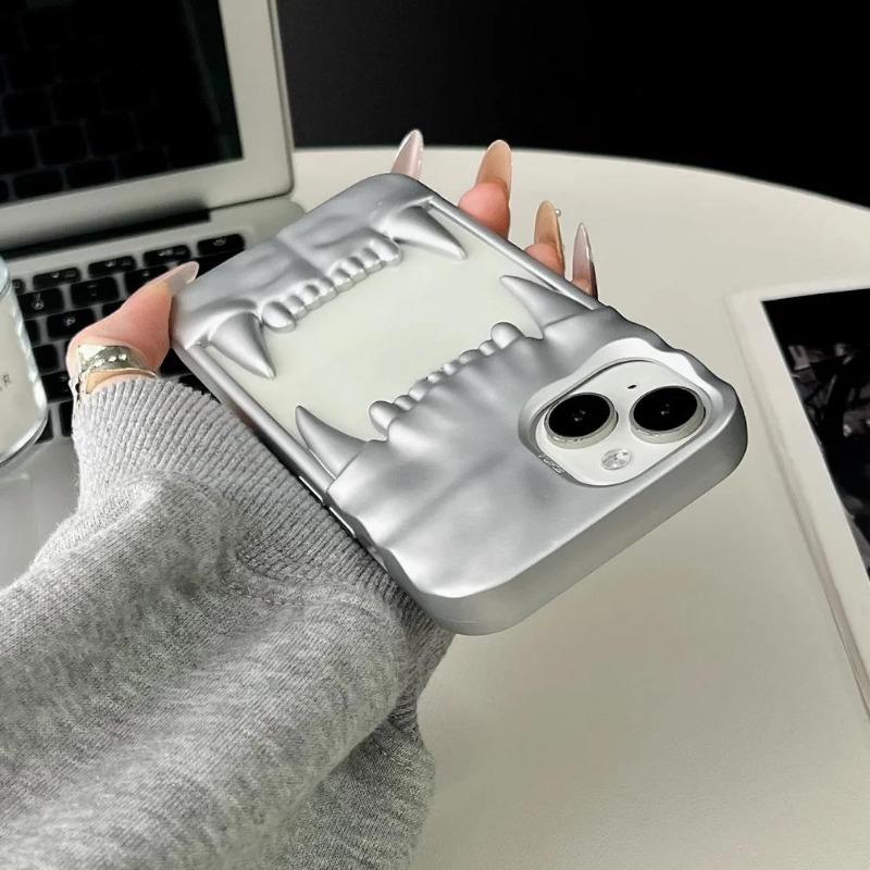 Крутой 3D Чехол для телефона с полым клыком для отвода тепла для iPhone 16 15 14 13 12 11 Pro Max Белый Противоударный Мягкий Силиконовый Чехол
