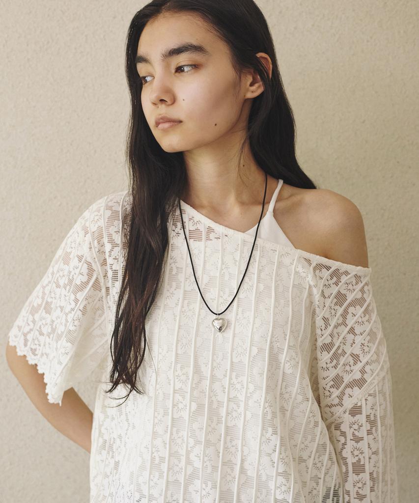 BETWEEN A AND B Floral Lace Sheer Blouse [Cream]
