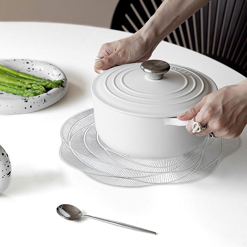 Круглые салфетки в форме цветка и розы для ресторана, полые, из ПВХ, декоративные, для еды, не нагревающиеся, для обеденного стола, для стейка, золотые