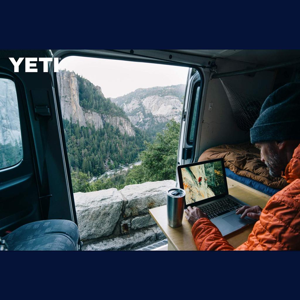 Стакан YETI Rambler 20 унций из нержавеющей стали с вакуумной изоляцией и крышкой MagSlider