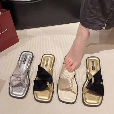 Премиальные тапочки нишевый темперамент на плоской подошве крутые тапочки женские носят крутые тапочки когда выходят летом