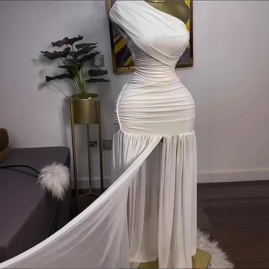 Весна 2025 Женское однотонное платье без рукавов асимметричного кроя с драпировкой