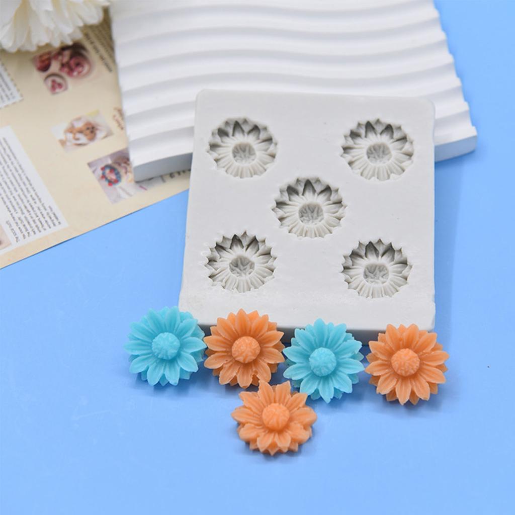 Silicone Chocolate Mold Daisy/Sunflower Shape Chocolate Candy Moulds Baking Tools Non-stick Silicone Material for Baking