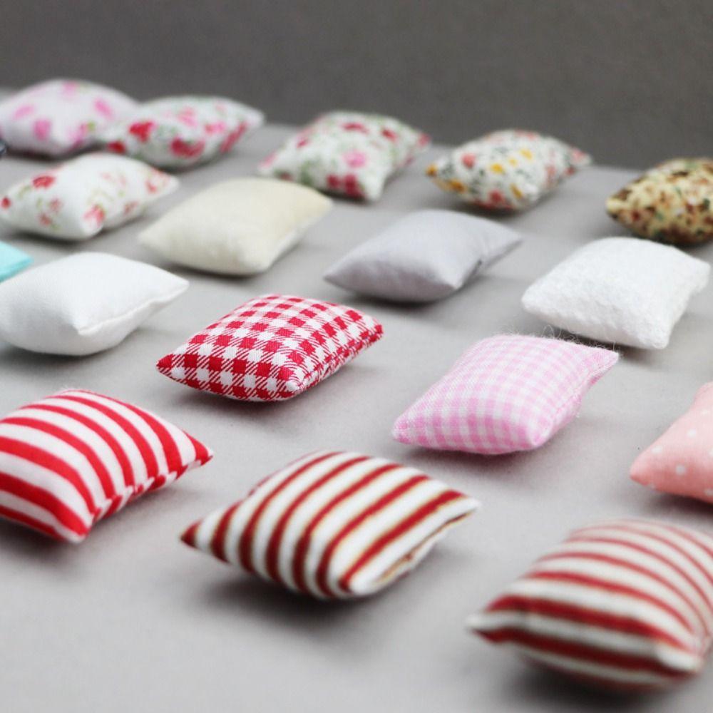Pretend Play 1:6/1:12 Dollhouse Furniture Doll House Accessories Miniature Floral Pillow Girls