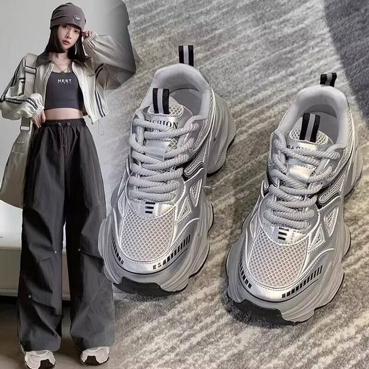 Retro Student Lightweight Heightening Platform Sneakers Women's 2024 Autumn New Hong Kong Style Showing Feet Small Casual Dad Shoes