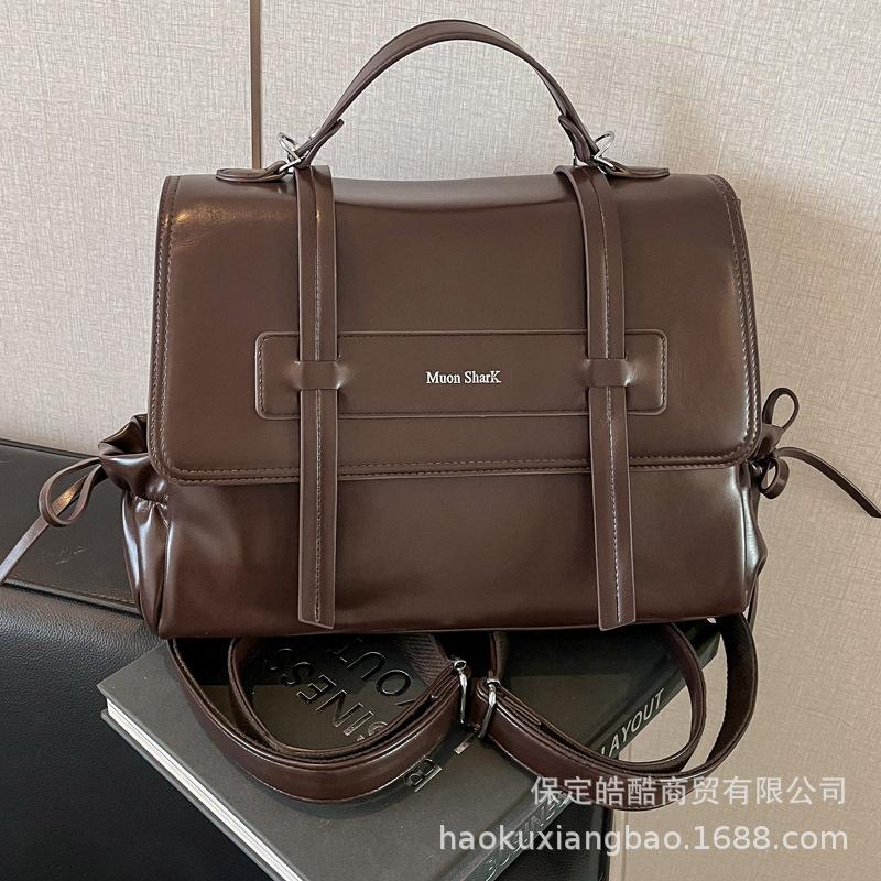 Женская сумка-тоут 2025 новая большая вместительная сумка-рюкзак для поездок в стиле ретро, повседневная уличная трендовая на плечо, дорожный рюкзак